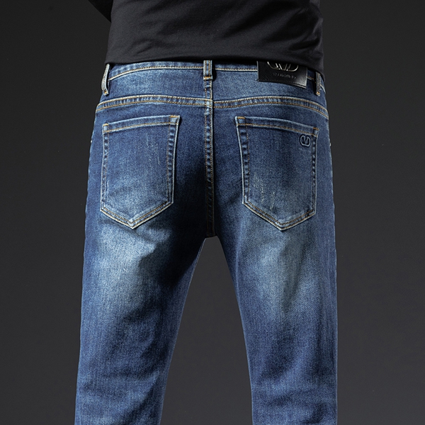 ブランドジーンズ正面デザイン